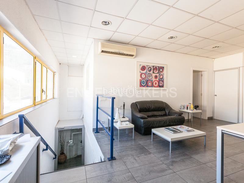 Foto 3f2825d7-8a49-4d14-ad5f-543a211688b2. Nau industrial a Monistrol de Montserrat