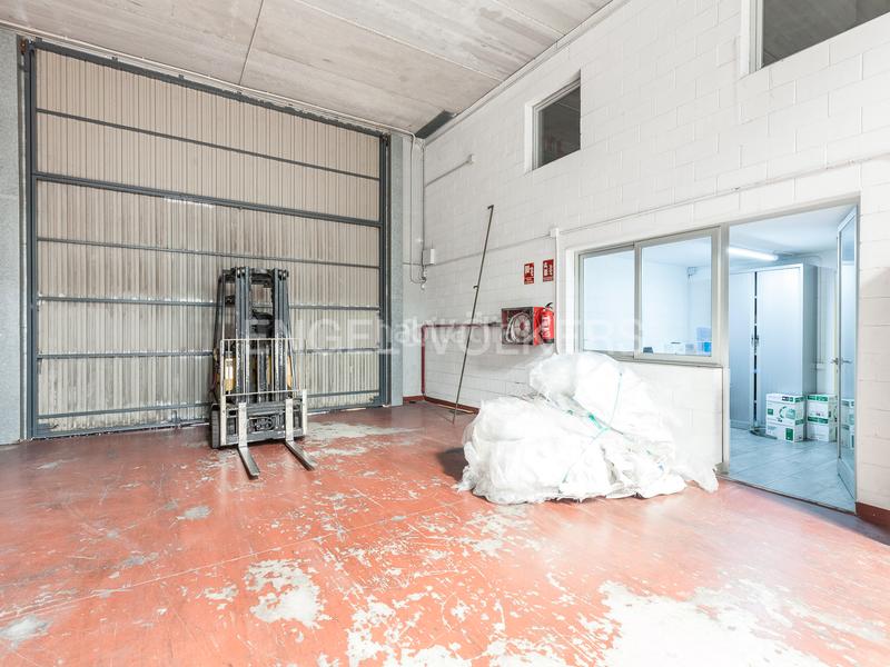 Foto 5ebaa79c-aefa-42d8-9507-638847fe5e27. Nau industrial a Monistrol de Montserrat