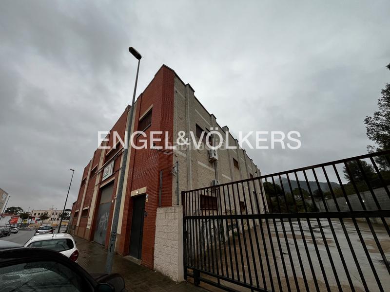 Foto 06edeadf-abd6-4378-a9ac-2ec5be733015. Nave industrial  en n 150 km 2.6 en Montcada i Reixac