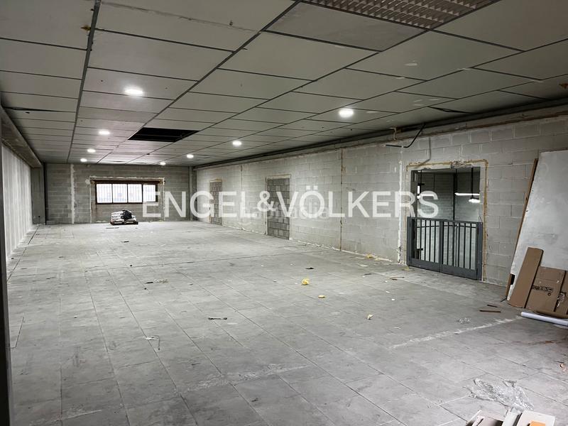 Foto b2660b0b-8a71-4521-81f4-5b6c36aabbea. Nave industrial  en n 150 km 2.6 en Montcada i Reixac