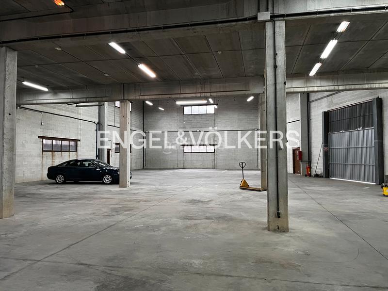 Foto b5fdcfc3-a5fc-4b23-9f9a-ecc05acf5d4f. Nave industrial  en n 150 km 2.6 en Montcada i Reixac