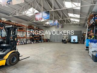 Lloguer Nau industrial a Centre. Nave en alquiler en granollers