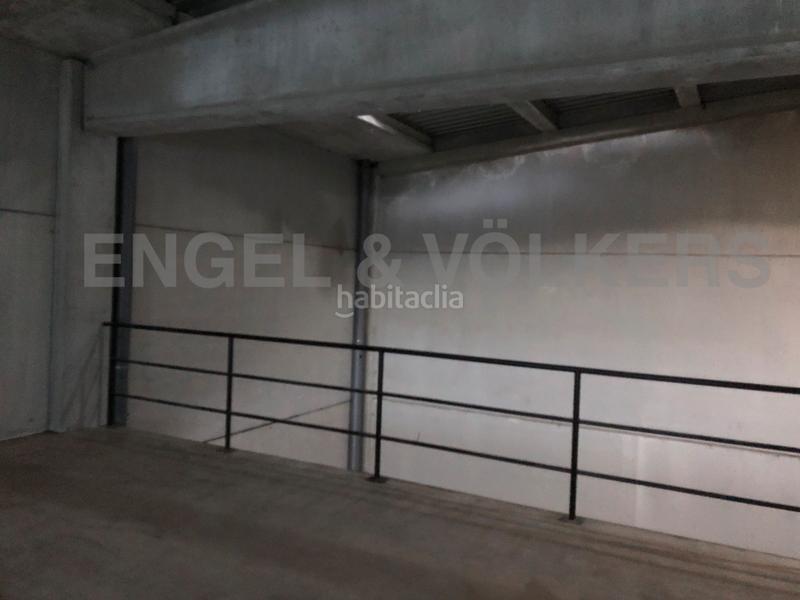 Foto 875c2d9a-8aea-43bc-8359-93f8edbefa48. Capannone industriale in Sant Vicenç de Castellet