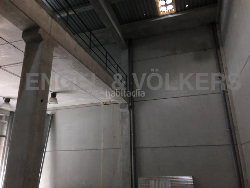 Foto 8ffa318e-d86a-4206-82ca-60951a82b2e5. Capannone industriale in Sant Vicenç de Castellet