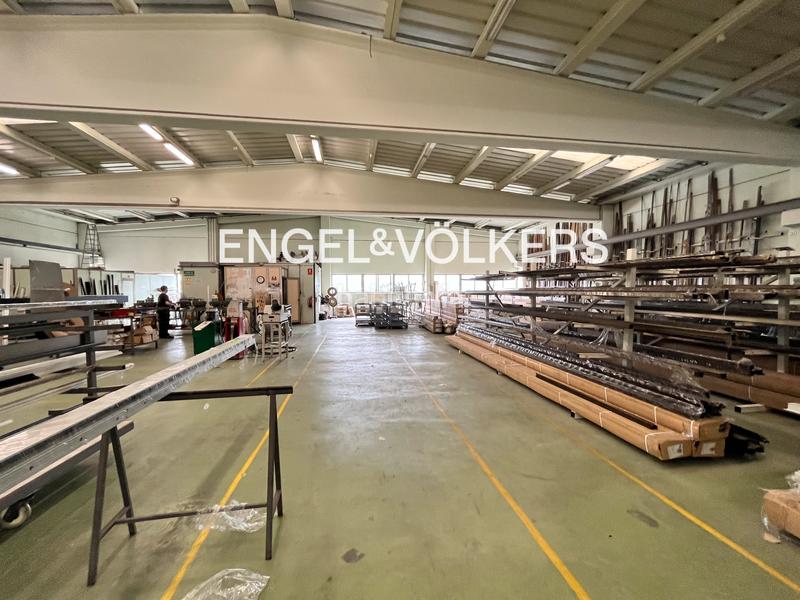 Foto e7a251c2-fe00-4c9d-a51f-7728da70d647. Industrial building in Mas Rampinyo - Montcada Nova - Carrerada Montcada i Reixac