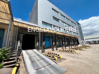 Lloguer Nau industrial a Centre. Alquiler nave logistica en can cabanyes
