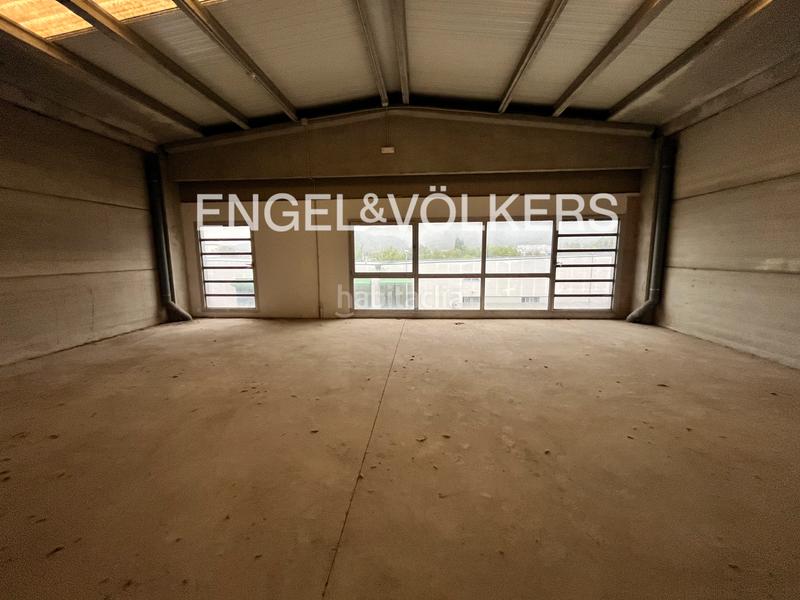 Foto 04051089-7ecc-4d77-8f3c-7cc3836455b5. Bâtiment à usage industriel dans Mas Rampinyo - Montcada Nova - Carrerada Montcada i Reixac