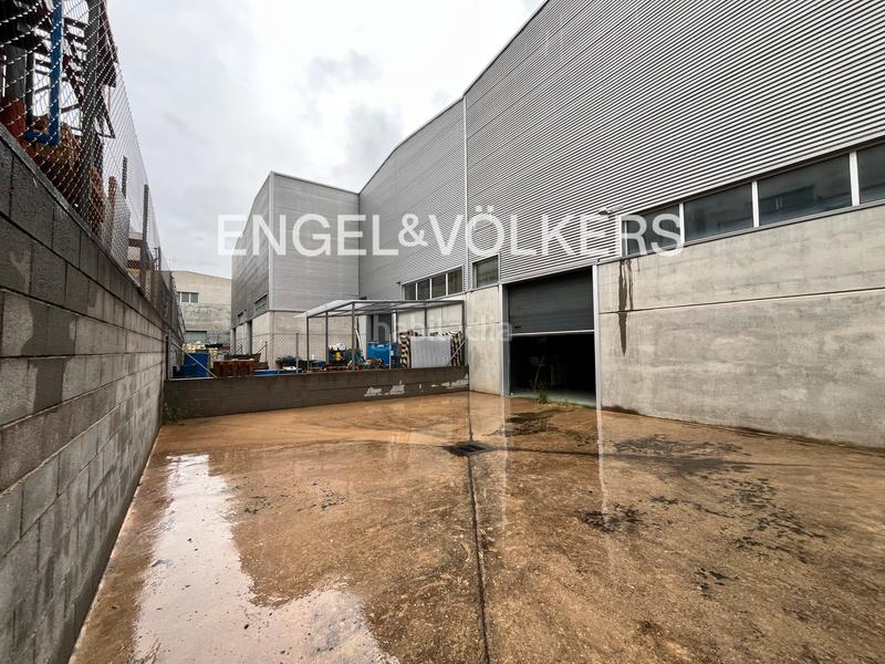 Foto 99e70cf3-e2c8-440a-a08c-c967e2ed1c0f. Bâtiment à usage industriel dans Mas Rampinyo - Montcada Nova - Carrerada Montcada i Reixac