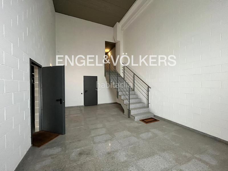 Foto e528d692-ec9c-46a8-ac4a-7eed692ff136. Bâtiment à usage industriel dans Mas Rampinyo - Montcada Nova - Carrerada Montcada i Reixac