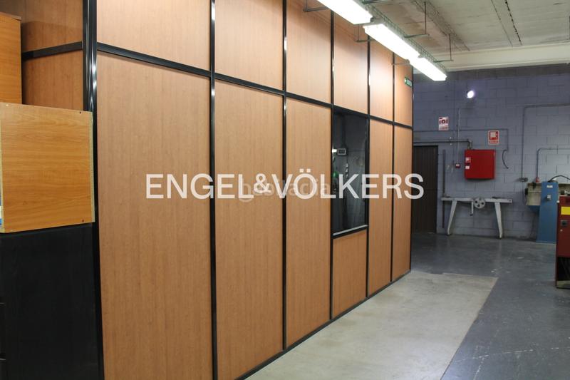 Foto 076ff411-fa69-4002-9793-b9e6bea65c9c. Capannone industriale in Mas Rampinyo - Montcada Nova - Carrerada Montcada i Reixac