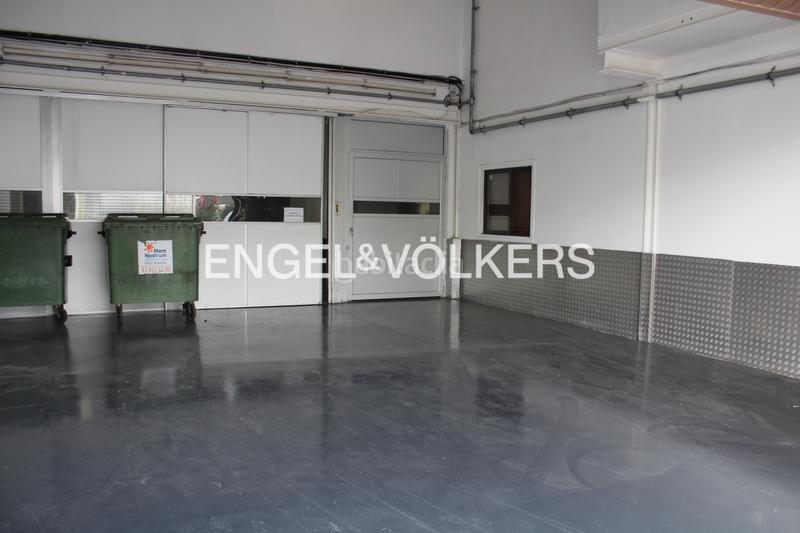 Foto 09f00597-8212-490a-81d9-704c00833b9a. Capannone industriale in Mas Rampinyo - Montcada Nova - Carrerada Montcada i Reixac