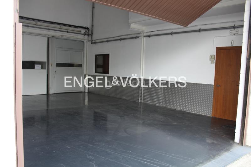 Foto 37bf5f77-3d3e-4908-a111-52aad5b25eec. Capannone industriale in Mas Rampinyo - Montcada Nova - Carrerada Montcada i Reixac