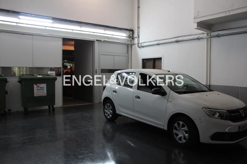 Foto 4e3bcd5a-4c8c-454b-8327-7d60ca3a4019. Capannone industriale in Mas Rampinyo - Montcada Nova - Carrerada Montcada i Reixac