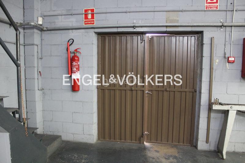 Foto 56ebb55e-e92b-4f95-8d36-8a52ad48e231. Capannone industriale in Mas Rampinyo - Montcada Nova - Carrerada Montcada i Reixac