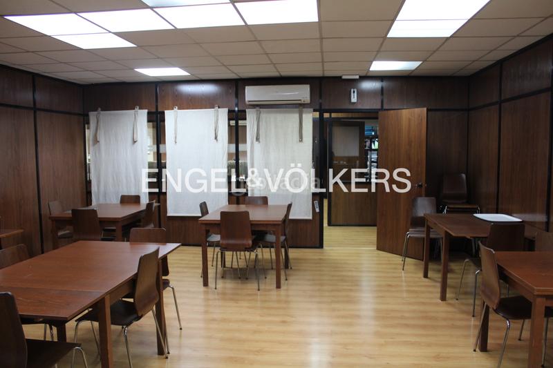 Foto 663ac912-7d42-4947-aef3-b8ba88dab077. Capannone industriale in Mas Rampinyo - Montcada Nova - Carrerada Montcada i Reixac