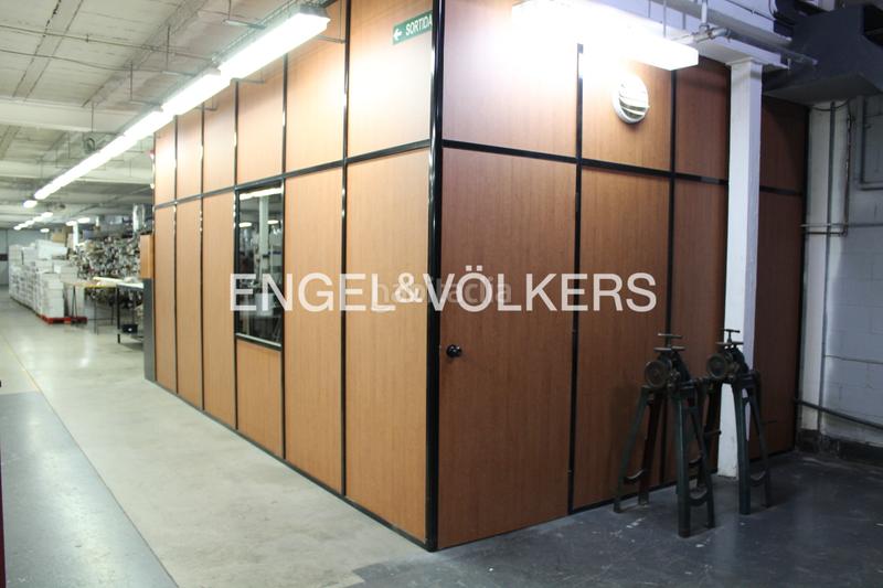 Foto 75670137-e62d-4461-a136-131f3d5df013. Capannone industriale in Mas Rampinyo - Montcada Nova - Carrerada Montcada i Reixac