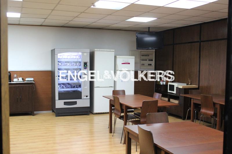 Foto 983b658d-6cd0-4a79-8a8b-bdbb8ae9ab3b. Capannone industriale in Mas Rampinyo - Montcada Nova - Carrerada Montcada i Reixac