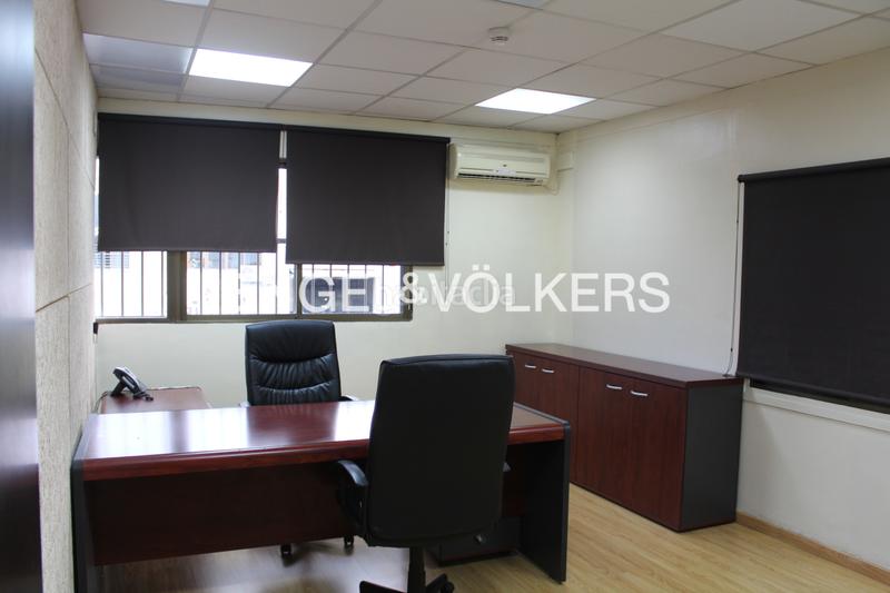 Foto b2bf6f3d-229f-4e06-8e32-7419dc9b145e. Capannone industriale in Mas Rampinyo - Montcada Nova - Carrerada Montcada i Reixac