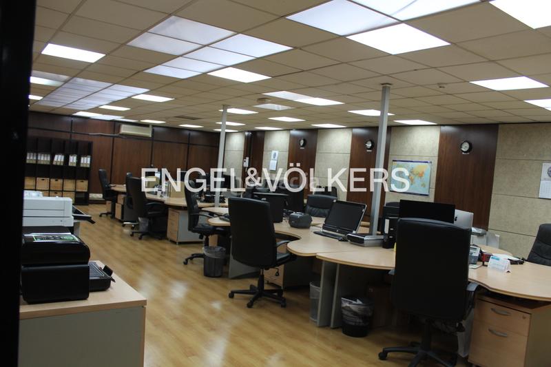 Foto d8b36d0d-73c8-4a2b-9dfa-ae605d8fa2cf. Capannone industriale in Mas Rampinyo - Montcada Nova - Carrerada Montcada i Reixac