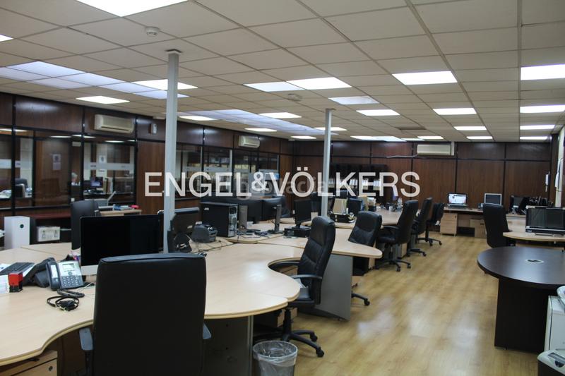 Foto f5cce759-e08b-499a-9007-e31b1bac1601. Capannone industriale in Mas Rampinyo - Montcada Nova - Carrerada Montcada i Reixac