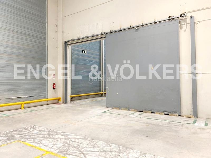 Foto 0cd81ca0-554e-4bf1-a034-12926e0263d6. Alquiler nave industrial parque logístico en Valls