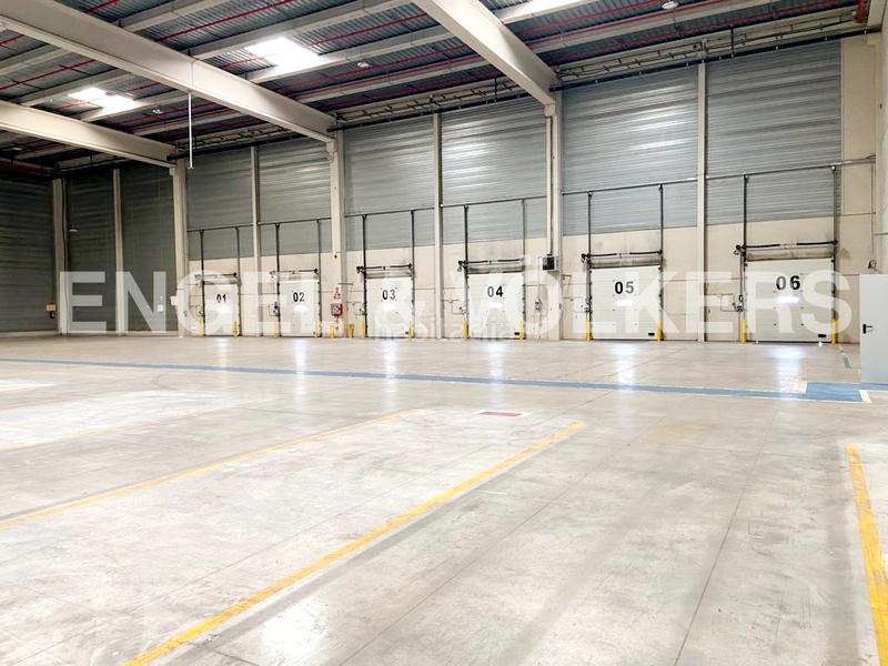 Foto 5ac23d6f-df38-4362-95bf-6b2ba8f48767. Alquiler nave industrial parque logístico en Valls