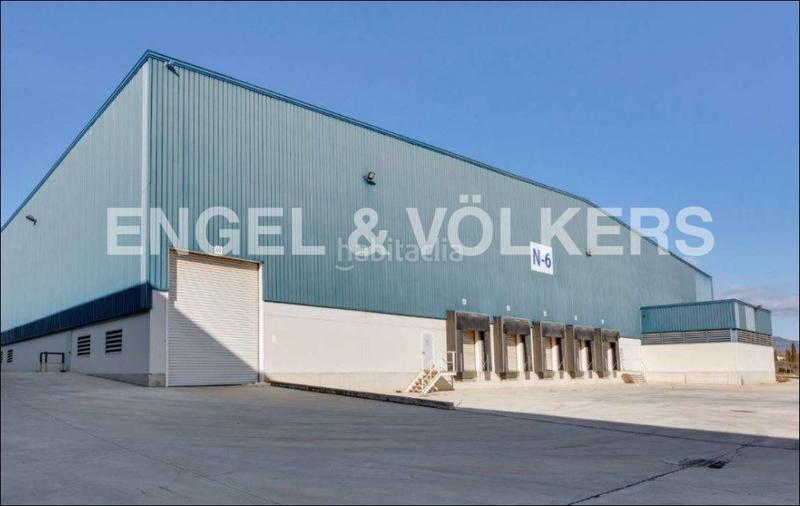 Foto 7d88eaec-b427-4c38-95ae-cf1138cd1bae. Alquiler nave industrial parque logístico , riesgo medio en Valls