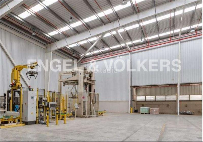 Foto 8d8b5d15-0ee4-493a-b303-56cab609e9be. Alquiler nave industrial parque logístico , riesgo medio en Valls