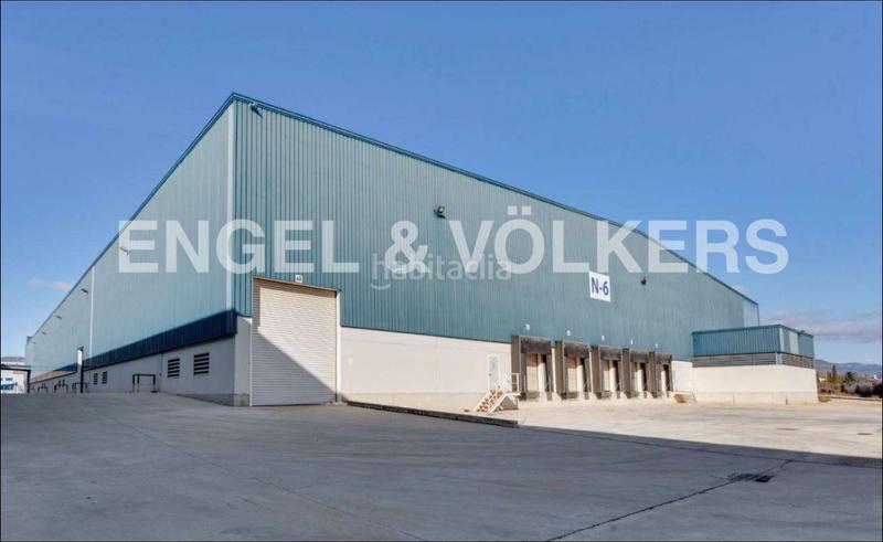 Foto 4a00310c-5091-426f-a500-5c41f639226d. Rent industrial building in Valls
