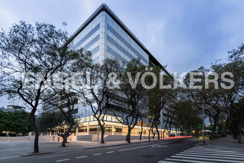 Foto d95bbed0-323b-458d-a392-d4fa96ff8693. Miete büro mit parking in Barri de les Corts Barcelona
