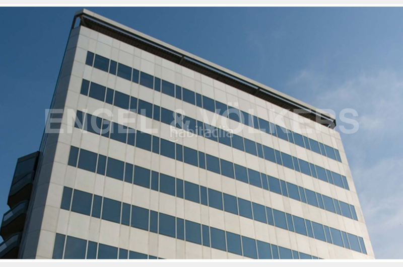 Foto 9964965b-167e-4bc8-893b-03c8078d0852. Rent office space with parking in Barri de les Corts Barcelona