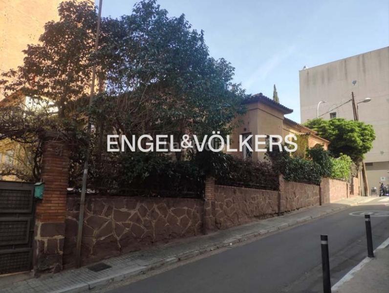 Foto 7abec227-5f67-4c01-bfdf-52ac3cedd3af. Residential plot in Centre Santa Coloma de Gramenet