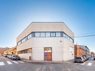 Local Comercial a Centre. Nave comercial en venta. sabadell
