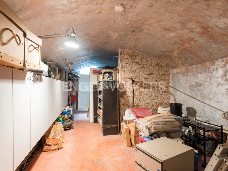 Foto a34988f0-0271-43c0-aaad-732899869c18. Locale commerciale in Gòtic Barcelona