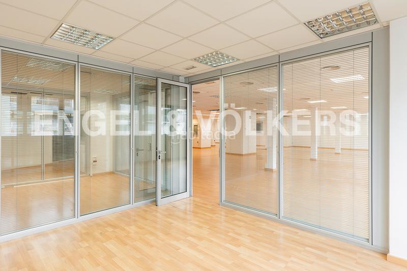 Foto 97c11cb1-c5ae-45b2-8462-1bc426f0b737. Location bureau avec parking dans Sant Gervasi - Galvany Barcelona