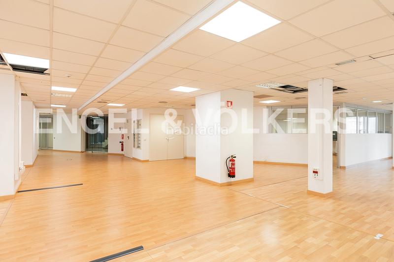 Foto 91dc160e-3a77-48c7-adaa-49fafea899dc. Rent office space with parking in Sant Gervasi - Galvany Barcelona