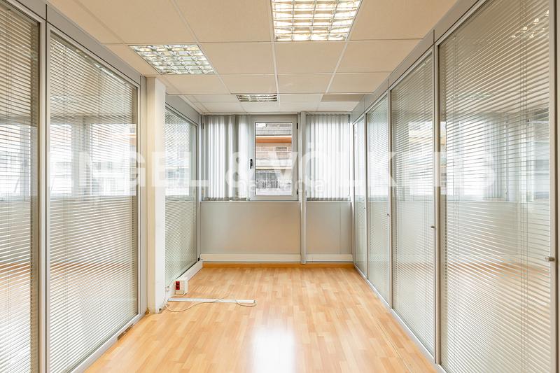 Foto 9311c032-ba0c-4e94-a0b6-c4c8c83a741f. Rent office space with parking in Sant Gervasi - Galvany Barcelona