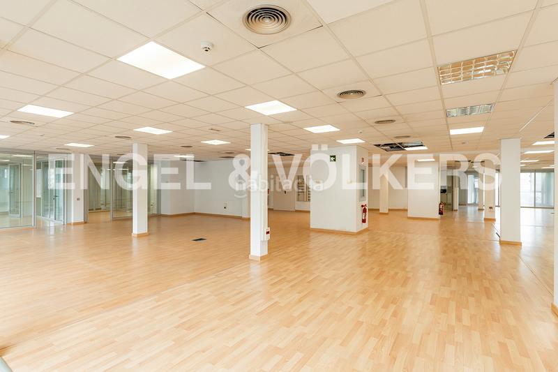 Foto 95a72a88-e187-4682-abe4-eb54a0e01754. Rent office space with parking in Sant Gervasi - Galvany Barcelona