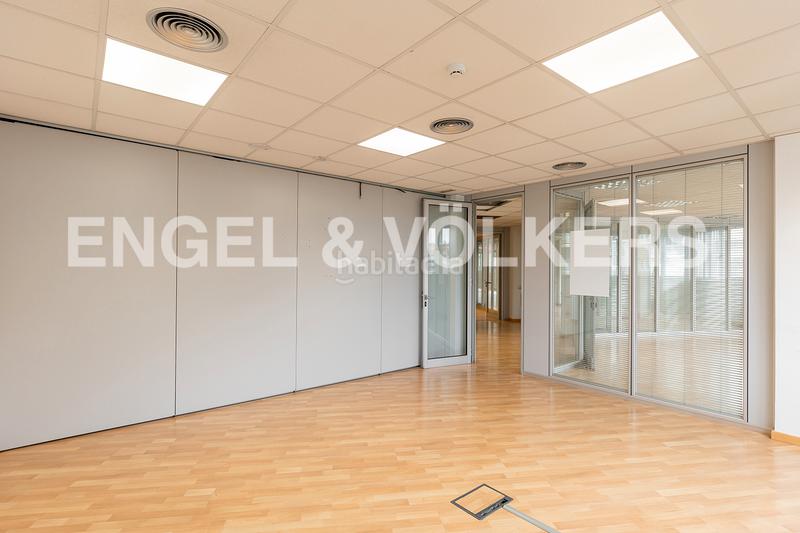 Foto a6211675-6f07-4277-8e85-f9aafe256088. Rent office space with parking in Sant Gervasi - Galvany Barcelona