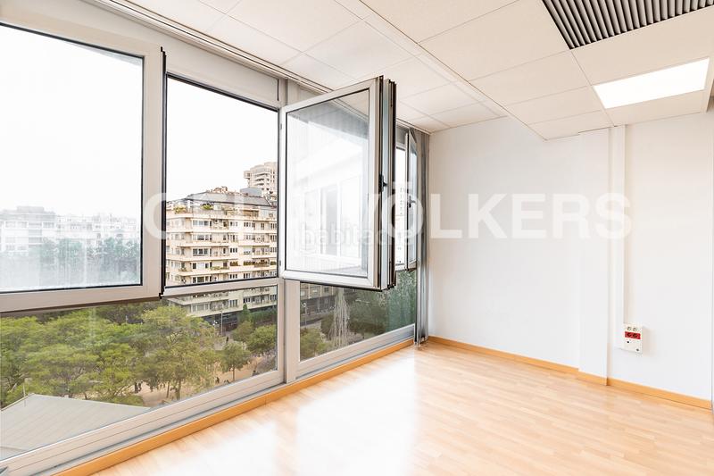 Foto f0e17e48-f647-4795-8261-3d49d058248c. Rent office space with parking in Sant Gervasi - Galvany Barcelona