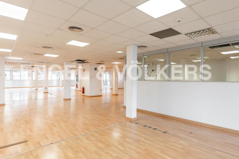 Foto f12374a6-7417-4b7c-8e14-4dce7457a086. Rent office space with parking in Sant Gervasi - Galvany Barcelona