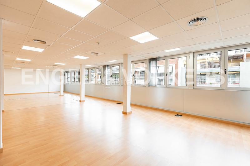 Foto f228837f-597a-46a6-b858-c6cf98ef52a6. Rent office space with parking in Sant Gervasi - Galvany Barcelona