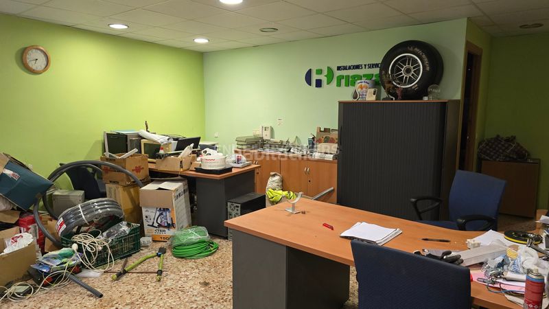 Foto 00a8ad79-ba98-45f1-ae70-e0f9ac1b0ecd. Local comercial a Sant Andreu de Palomar Barcelona