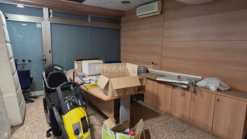 Foto f37a654f-f688-4fc0-9f5d-2cc227c0d999. Local comercial a Sant Andreu de Palomar Barcelona