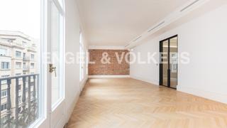 Rent Office space in Sant Gervasi - Galvany. Espectacular oficina en alquiler en muntaner