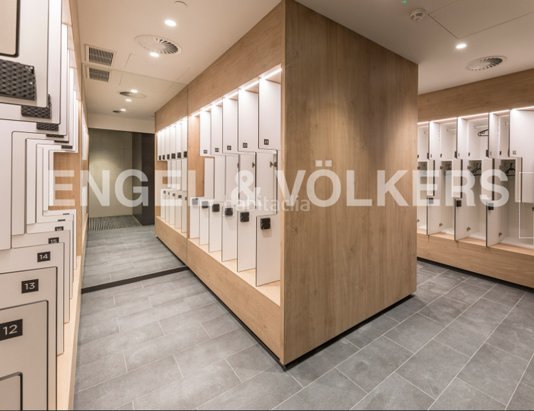 Foto 8db4a294-ad08-4d3b-ad61-691c1a0874e9. Lloguer oficina amb aparcament a El Parc i la Llacuna del Poblenou Barcelona