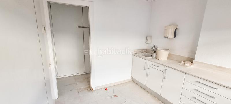 Foto 620b0841-ca38-474d-a8cc-957d2d77213e. Location local commercial dans Estació de França Mollet del Vallès