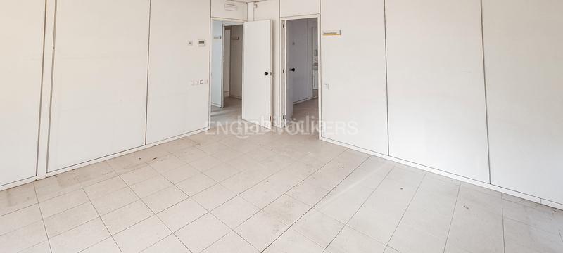 Foto 881c424a-dd24-40fa-95e9-542d637bb79c. Location local commercial dans Estació de França Mollet del Vallès