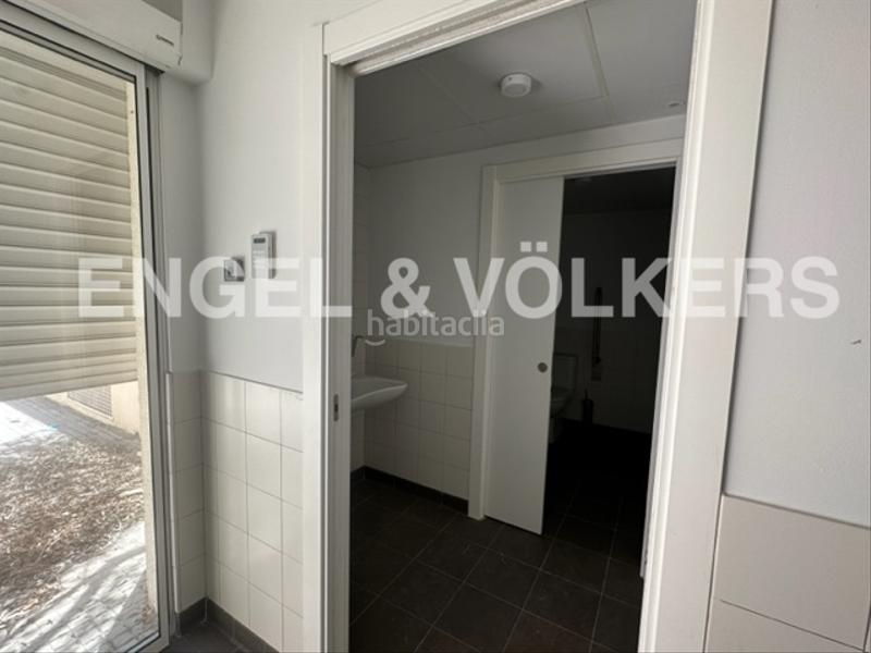 Foto 559d6a0b-c624-4f85-ad84-0a80b73125f4. Lloguer local comercial a Sant Ramon - Maternitat Barcelona