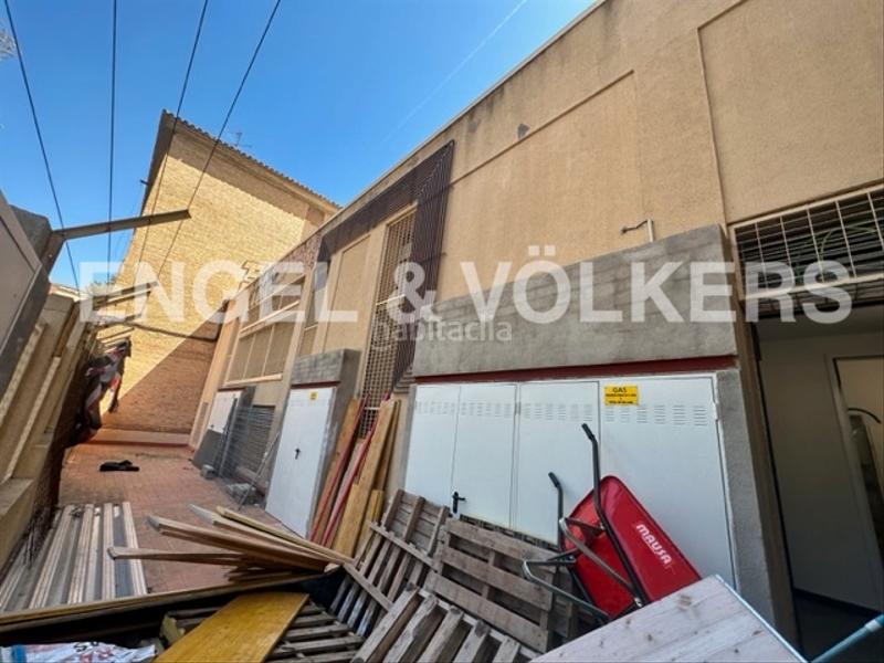 Foto 638f55f2-3c65-486e-95b0-e82c80fad19d. Lloguer local comercial a Sant Ramon - Maternitat Barcelona